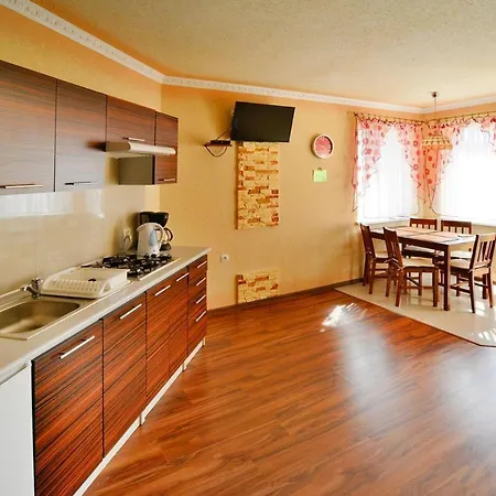 Vakantiehuis Houses, Pool, Sauna, Whirlpool,