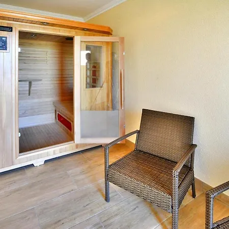 Houses, Pool, Sauna, Whirlpool, Vakantiehuis *